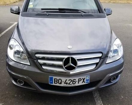 Сірий Мерседес Б-клас, об'ємом двигуна 2 л та пробігом 253 тис. км за 8810 $, фото 1 на Automoto.ua