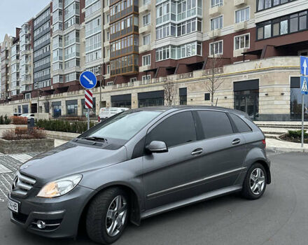Серый Мерседес Б-класс, объемом двигателя 1.99 л и пробегом 174 тыс. км за 7500 $, фото 1 на Automoto.ua