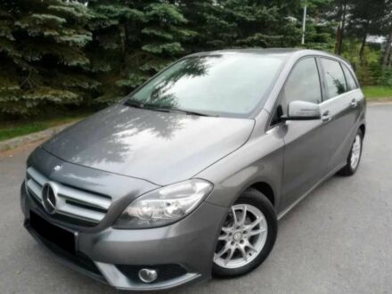 Мерседес Б-класс 2011 в Чернигове на Automoto.ua Серый Мерседес Б-класс, объемом двигателя 2 л и пробегом 96 тыс. км за 5500 $, фото 1 на Automoto.ua