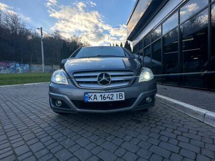 Мерседес Б-класс 2011 в Львове на Automoto.ua Серый Мерседес Б-класс, объемом двигателя 2 л и пробегом 155 тыс. км за 7999 $, фото 1 на Automoto.ua