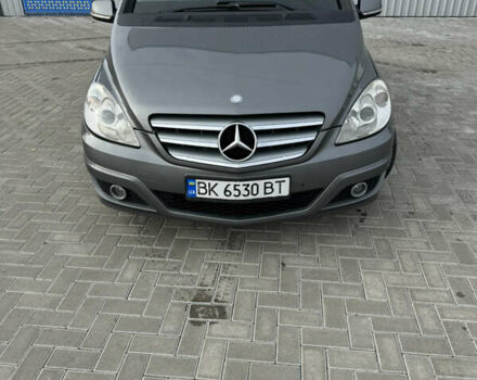 Серый Мерседес Б-класс, объемом двигателя 1.99 л и пробегом 280 тыс. км за 9900 $, фото 1 на Automoto.ua