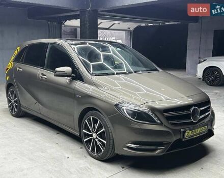 Сірий Мерседес Б-клас, об'ємом двигуна 1.8 л та пробігом 190 тис. км за 14500 $, фото 1 на Automoto.ua