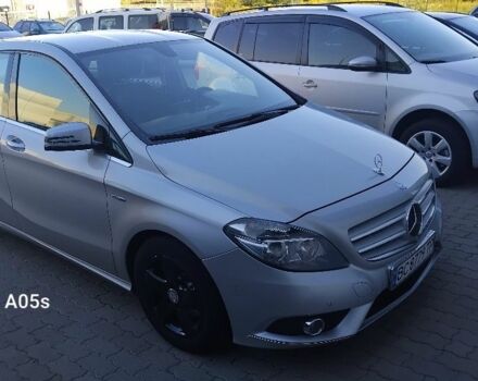 Серый Мерседес Б-класс, объемом двигателя 1.6 л и пробегом 212 тыс. км за 8000 $, фото 1 на Automoto.ua