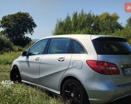 Серый Мерседес Б-класс, объемом двигателя 1.6 л и пробегом 206 тыс. км за 8500 $, фото 1 на Automoto.ua