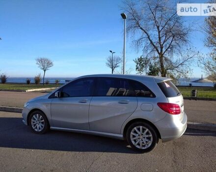 Серый Мерседес Б-класс, объемом двигателя 1.8 л и пробегом 122 тыс. км за 11900 $, фото 1 на Automoto.ua