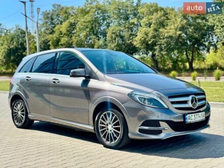 Сірий Мерседес Б-клас, об'ємом двигуна 0 л та пробігом 96 тис. км за 9950 $, фото 1 на Automoto.ua