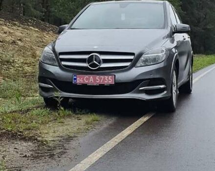 Серый Мерседес Б-класс, объемом двигателя 0 л и пробегом 130 тыс. км за 9000 $, фото 1 на Automoto.ua