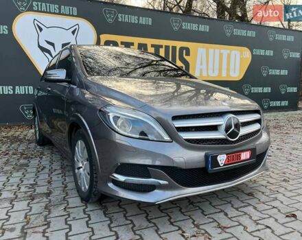 Сірий Мерседес Б-клас, об'ємом двигуна 0 л та пробігом 124 тис. км за 9900 $, фото 1 на Automoto.ua