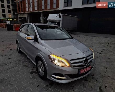 Серый Мерседес Б-класс, объемом двигателя 0 л и пробегом 45 тыс. км за 10500 $, фото 1 на Automoto.ua