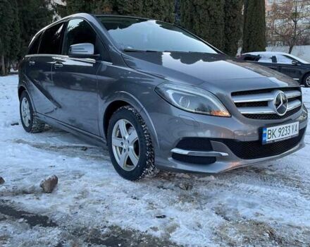 Серый Мерседес Б-класс, объемом двигателя 0 л и пробегом 115 тыс. км за 10550 $, фото 1 на Automoto.ua