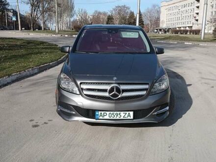 Мерседес Б-класс 2015 в Запорожье на Automoto.ua Серый Мерседес Б-класс, объемом двигателя 0 л и пробегом 102 тыс. км за 10999 $, фото 1 на Automoto.ua