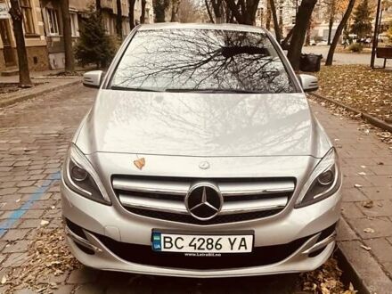 Серый Мерседес Б-класс, объемом двигателя 0 л и пробегом 133 тыс. км за 10500 $, фото 1 на Automoto.ua