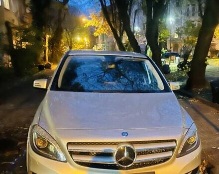 Сірий Мерседес Б-клас, об'ємом двигуна 0 л та пробігом 133 тис. км за 10500 $, фото 1 на Automoto.ua