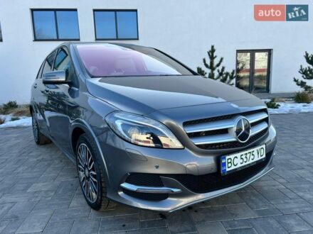 Сірий Мерседес Б-клас, об'ємом двигуна 0 л та пробігом 92 тис. км за 10800 $, фото 1 на Automoto.ua