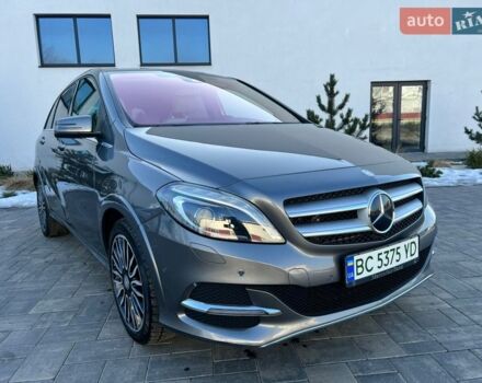 Серый Мерседес Б-класс, объемом двигателя 0 л и пробегом 92 тыс. км за 10800 $, фото 1 на Automoto.ua