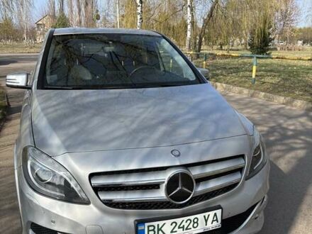 Мерседес Б-класс 2017 в Ровно на Automoto.ua Серый Мерседес Б-класс, объемом двигателя 0 л и пробегом 66 тыс. км за 13200 $, фото 1 на Automoto.ua
