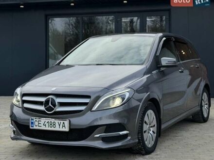 Серый Мерседес Б-класс, объемом двигателя 0 л и пробегом 140 тыс. км за 10400 $, фото 1 на Automoto.ua