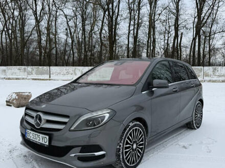 Серый Мерседес Б-класс, объемом двигателя 0 л и пробегом 92 тыс. км за 10800 $, фото 1 на Automoto.ua