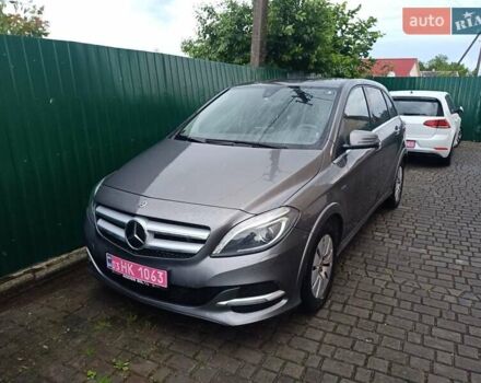 Сірий Мерседес Б-клас, об'ємом двигуна 0 л та пробігом 92 тис. км за 9700 $, фото 1 на Automoto.ua
