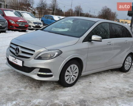 Серый Мерседес Б-класс, объемом двигателя 0 л и пробегом 80 тыс. км за 10450 $, фото 1 на Automoto.ua