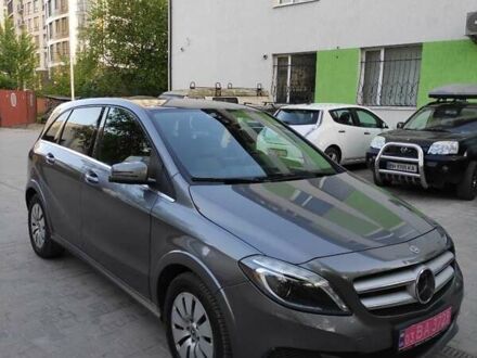 Мерседес Б-класс 2017 в Львове на Automoto.ua Серый Мерседес Б-класс, объемом двигателя 0 л и пробегом 126 тыс. км за 10200 $, фото 1 на Automoto.ua