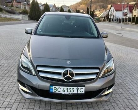 Серый Мерседес Б-класс, объемом двигателя 0 л и пробегом 87 тыс. км за 10900 $, фото 1 на Automoto.ua