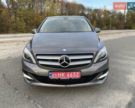 Серый Мерседес Б-класс, объемом двигателя 0 л и пробегом 147 тыс. км за 10900 $, фото 1 на Automoto.ua