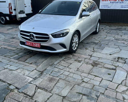 Серый Мерседес Б-класс, объемом двигателя 2 л и пробегом 185 тыс. км за 22500 $, фото 1 на Automoto.ua
