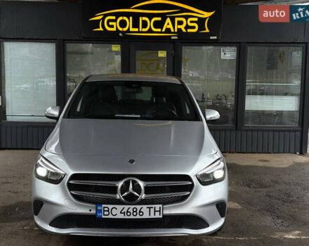 Серый Мерседес Б-класс, объемом двигателя 1.3 л и пробегом 52 тыс. км за 18000 $, фото 1 на Automoto.ua