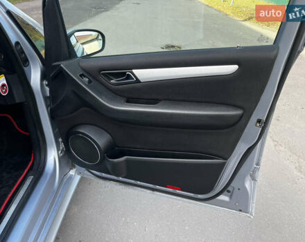 Синий Мерседес Б-класс, объемом двигателя 2.04 л и пробегом 181 тыс. км за 6000 $, фото 22 на Automoto.ua