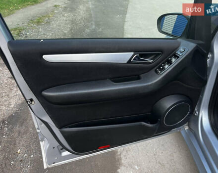 Синий Мерседес Б-класс, объемом двигателя 2.04 л и пробегом 181 тыс. км за 6000 $, фото 13 на Automoto.ua