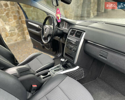 Синій Мерседес Б-клас, об'ємом двигуна 2 л та пробігом 235 тис. км за 7099 $, фото 31 на Automoto.ua