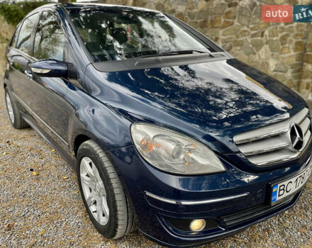 Синій Мерседес Б-клас, об'ємом двигуна 2 л та пробігом 235 тис. км за 7099 $, фото 10 на Automoto.ua