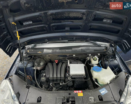 Синій Мерседес Б-клас, об'ємом двигуна 2 л та пробігом 235 тис. км за 7099 $, фото 38 на Automoto.ua