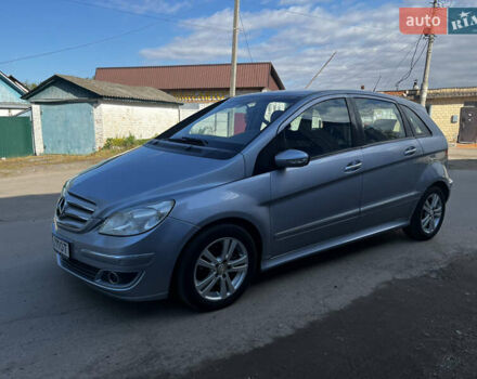 Синий Мерседес Б-класс, объемом двигателя 2.04 л и пробегом 181 тыс. км за 6000 $, фото 2 на Automoto.ua