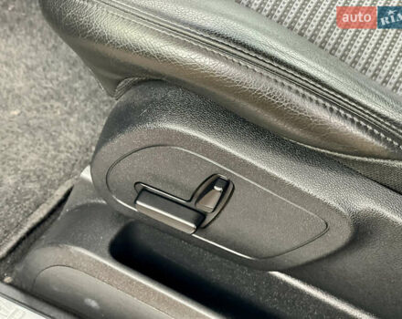 Синій Мерседес Б-клас, об'ємом двигуна 2 л та пробігом 235 тис. км за 7099 $, фото 19 на Automoto.ua