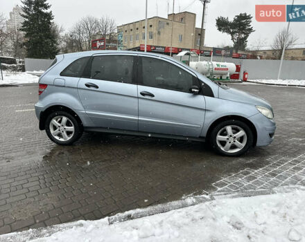 Синий Мерседес Б-класс, объемом двигателя 1.7 л и пробегом 210 тыс. км за 5950 $, фото 18 на Automoto.ua