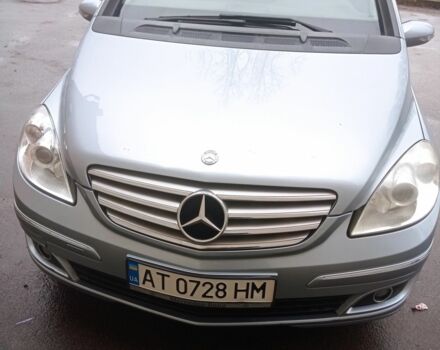 Синий Мерседес Б-класс, объемом двигателя 2 л и пробегом 275 тыс. км за 5400 $, фото 1 на Automoto.ua