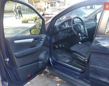 Синий Мерседес Б-класс, объемом двигателя 1.7 л и пробегом 202 тыс. км за 6300 $, фото 11 на Automoto.ua