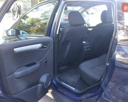 Синий Мерседес Б-класс, объемом двигателя 1.7 л и пробегом 202 тыс. км за 6300 $, фото 13 на Automoto.ua