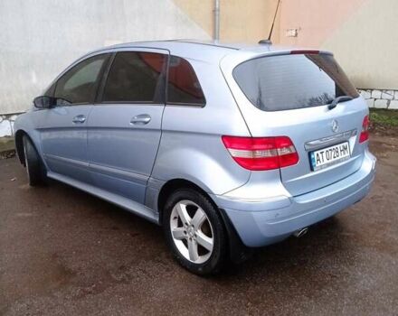 Синий Мерседес Б-класс, объемом двигателя 2 л и пробегом 275 тыс. км за 5400 $, фото 1 на Automoto.ua