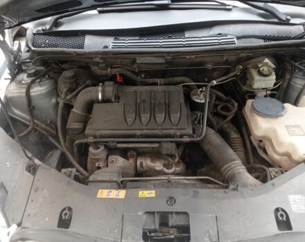 Синий Мерседес Б-класс, объемом двигателя 2 л и пробегом 275 тыс. км за 5400 $, фото 17 на Automoto.ua