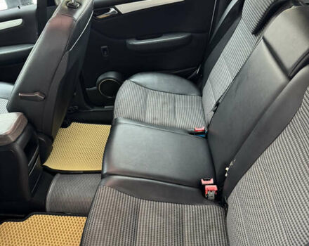 Синий Мерседес Б-класс, объемом двигателя 1.99 л и пробегом 353 тыс. км за 5106 $, фото 17 на Automoto.ua