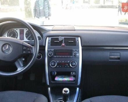 Синий Мерседес Б-класс, объемом двигателя 1.7 л и пробегом 202 тыс. км за 6300 $, фото 2 на Automoto.ua