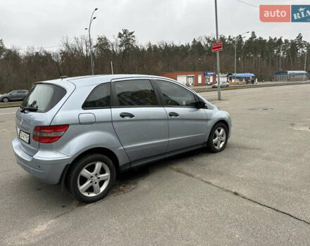Синий Мерседес Б-класс, объемом двигателя 1.7 л и пробегом 210 тыс. км за 5950 $, фото 5 на Automoto.ua