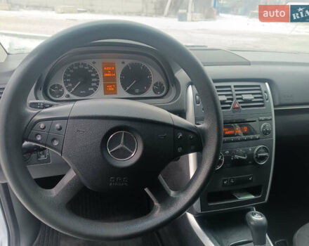 Синий Мерседес Б-класс, объемом двигателя 1.99 л и пробегом 289 тыс. км за 6550 $, фото 25 на Automoto.ua