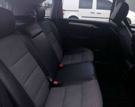 Синій Мерседес Б-клас, об'ємом двигуна 0 л та пробігом 214 тис. км за 5411 $, фото 4 на Automoto.ua