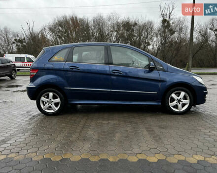 Синий Мерседес Б-класс, объемом двигателя 2 л и пробегом 174 тыс. км за 6800 $, фото 2 на Automoto.ua