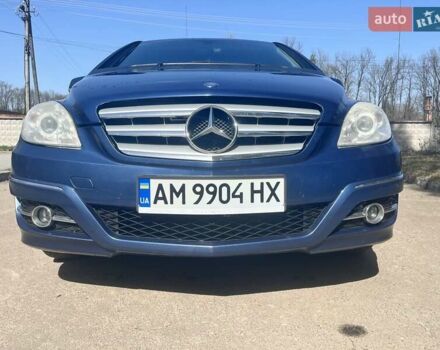 Мерседес Б-клас 2008 у Житомирі на Automoto.ua Синій Мерседес Б-клас, об'ємом двигуна 1.5 л та пробігом 240 тис. км за 5800 $, фото 1 на Automoto.ua