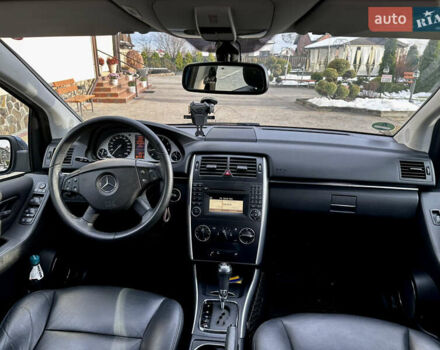 Синий Мерседес Б-класс, объемом двигателя 2 л и пробегом 230 тыс. км за 7500 $, фото 5 на Automoto.ua